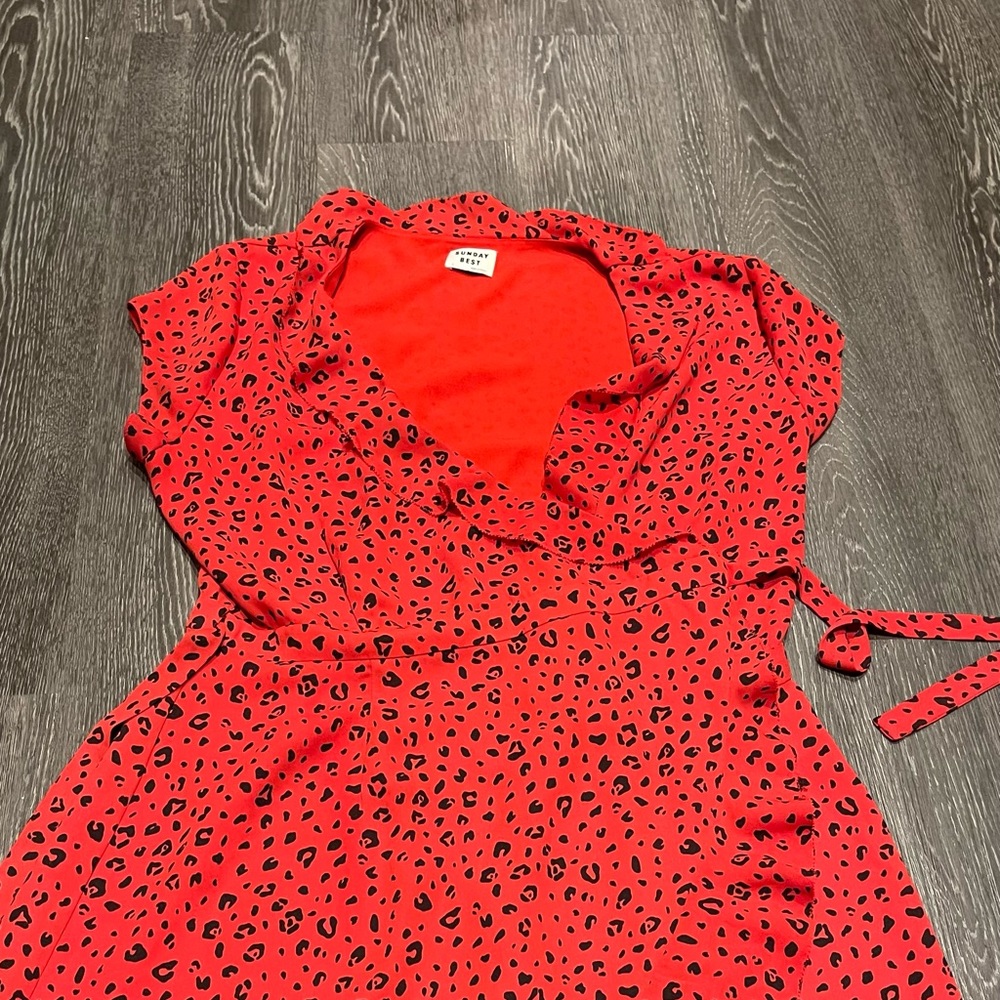 Aritzia Sunday Best size 4 Wrap Dress